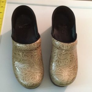 DANSKO professional clogs cream/brown, 37 EUC